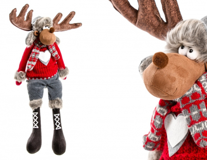 Sitzende Rentier-Figur