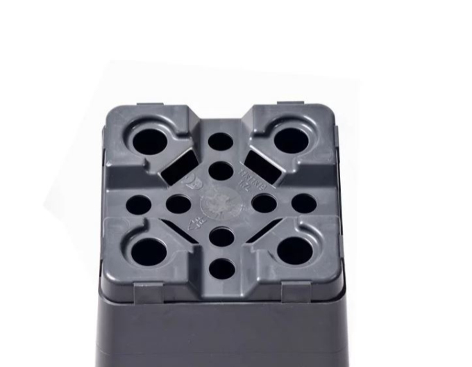 Kunststoffblumentopf hoch quadratisch schwarz 1,7l, 11 x 19 cm