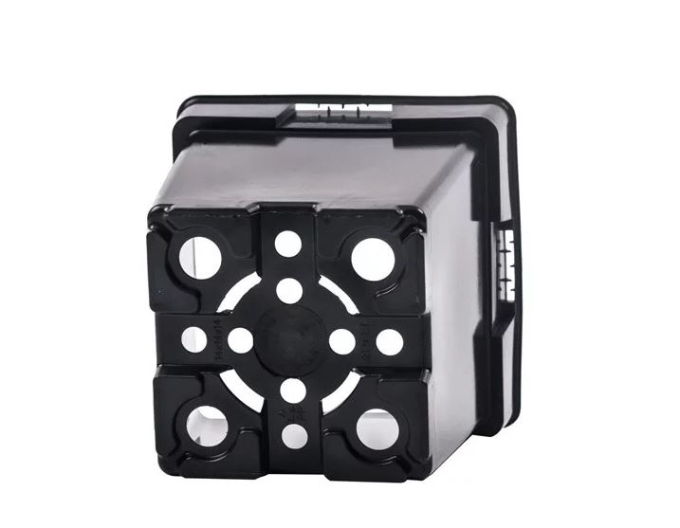 Quadratischer Kunststofftopf 2l, 14 x 14 cm